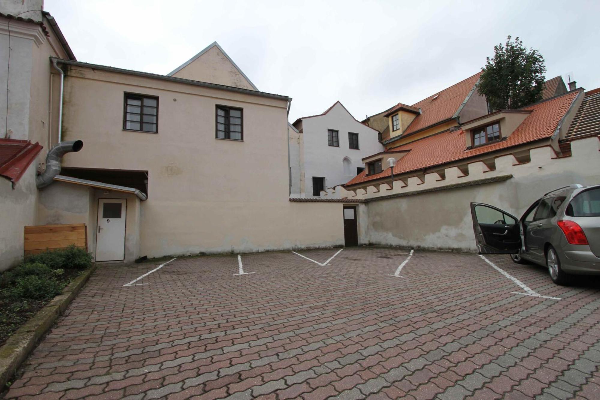 Hotel Bily Konicek Třeboň Екстериор снимка