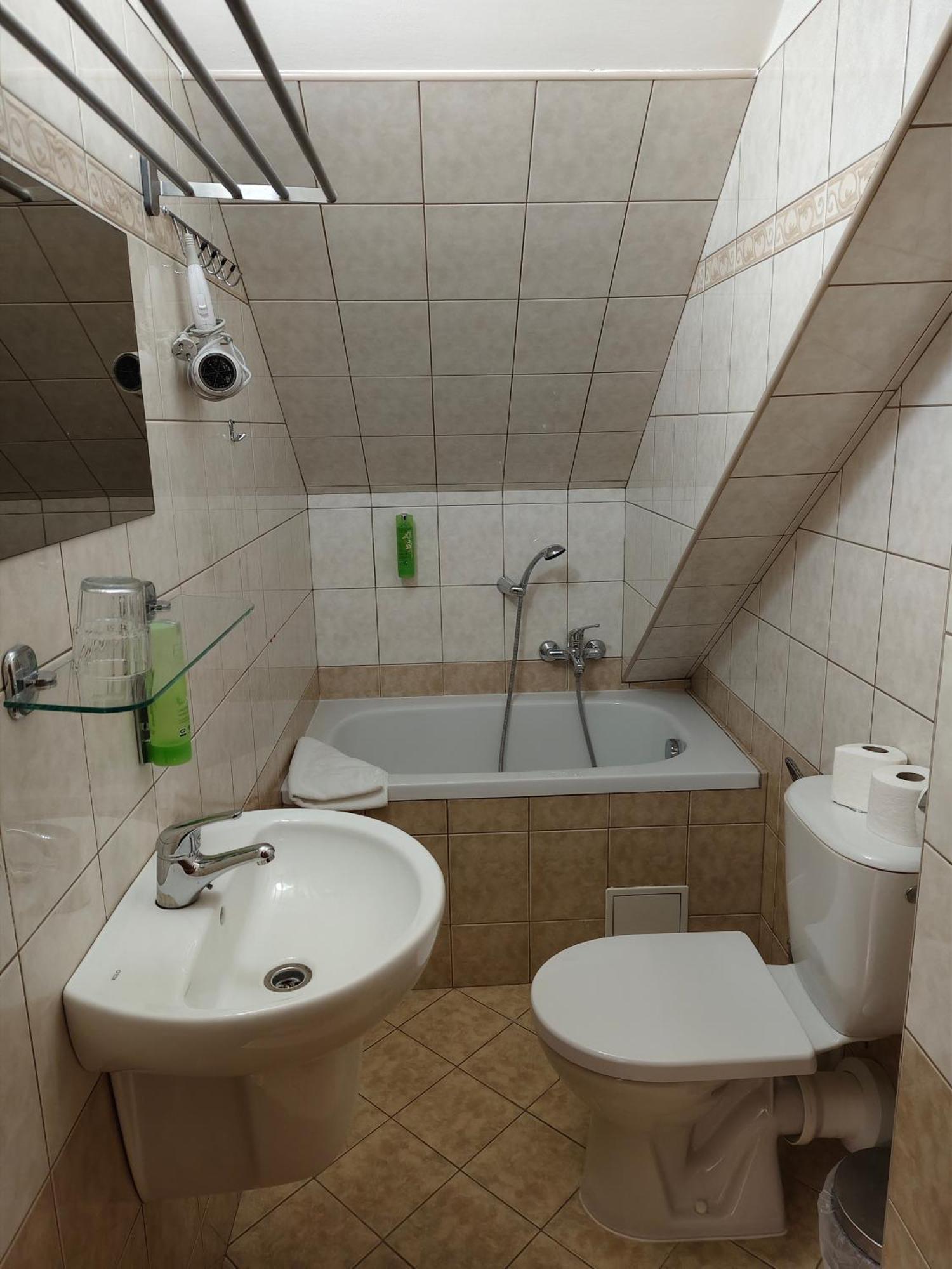Hotel Bily Konicek Třeboň Екстериор снимка