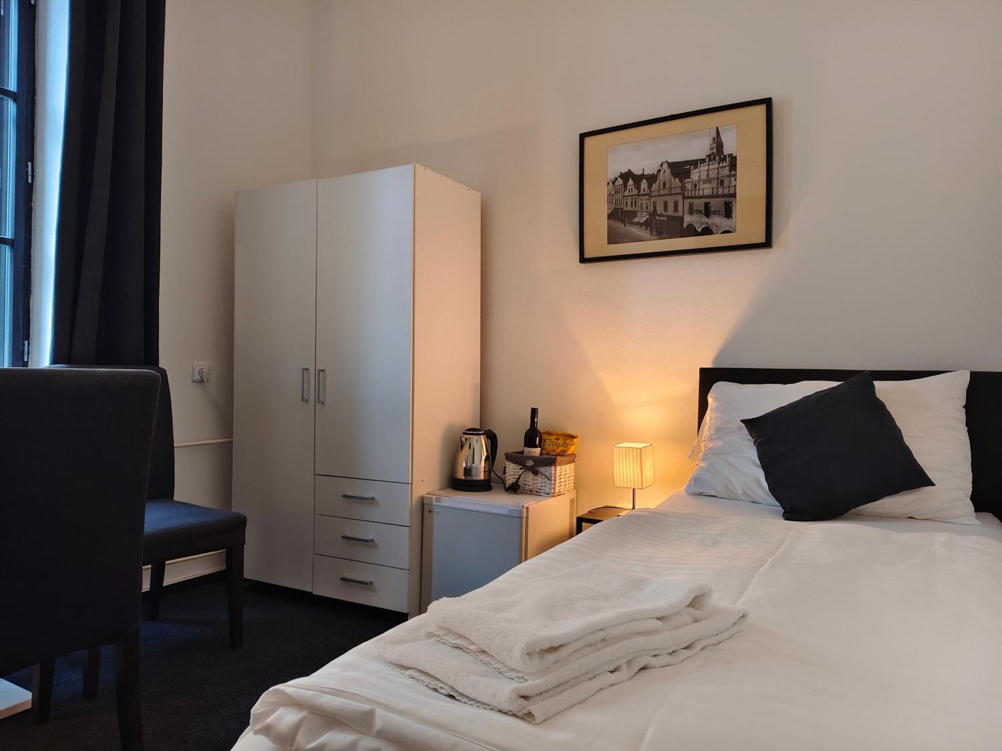 Hotel Bily Konicek Třeboň Екстериор снимка