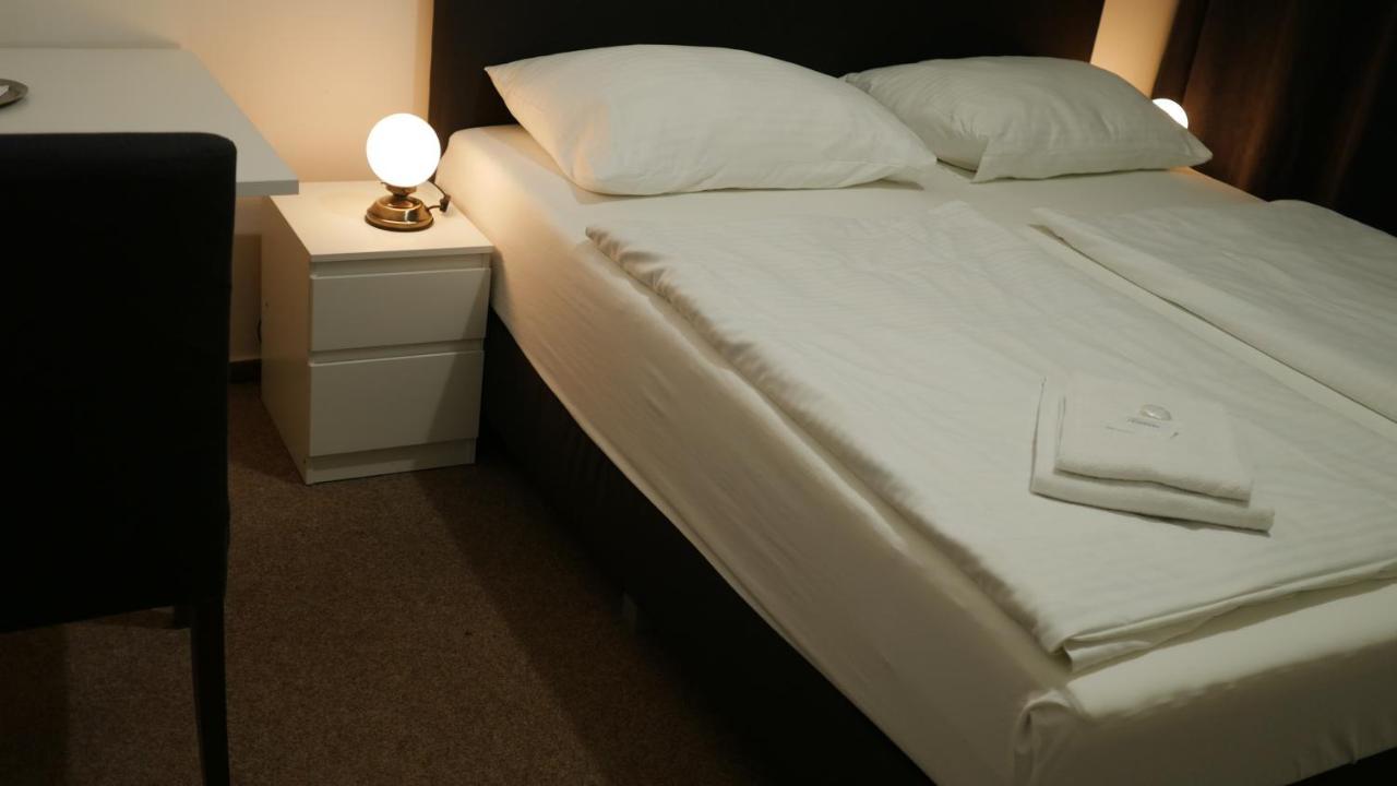 Hotel Bily Konicek Třeboň Екстериор снимка