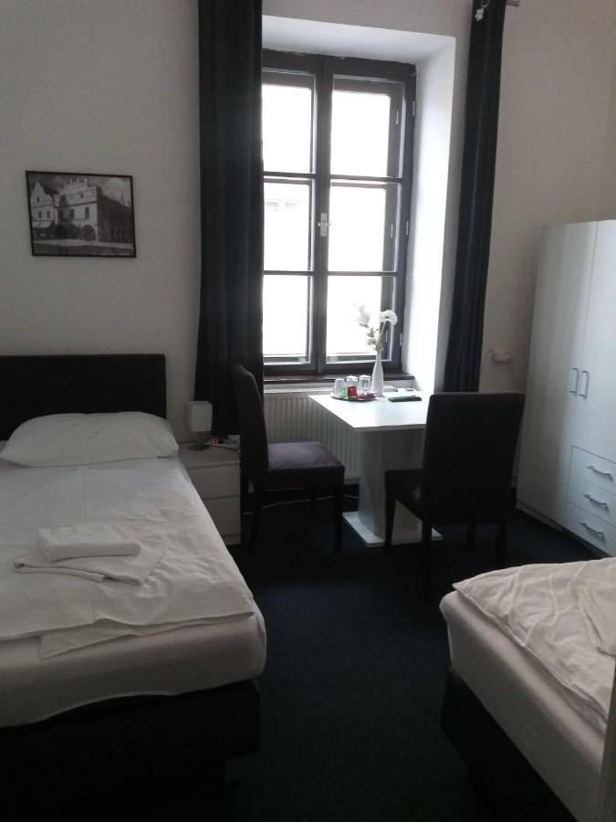 Hotel Bily Konicek Třeboň Екстериор снимка